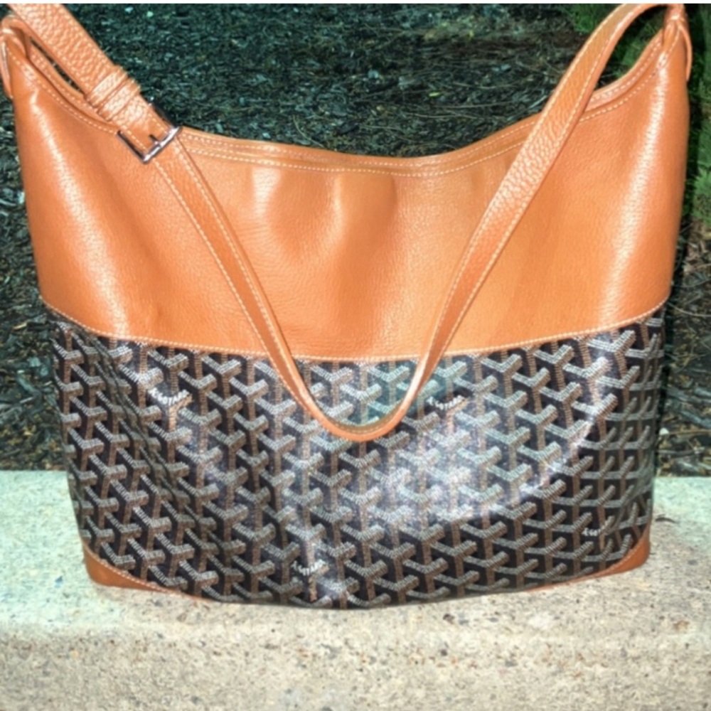 Goyard Grenadines St. Louis Hobo Tan will trade